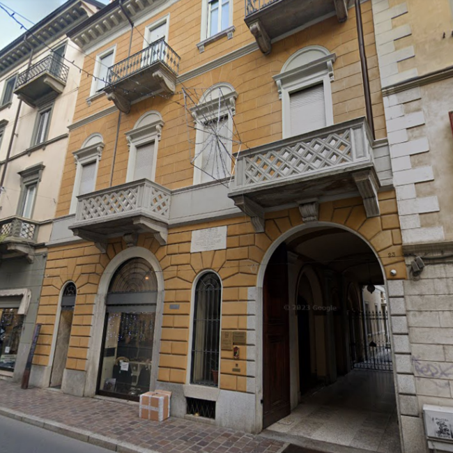 Casa Marcioni, già Rizzotti: la residenza privata e la sua caratteristica scala progettata dall’Antonelli